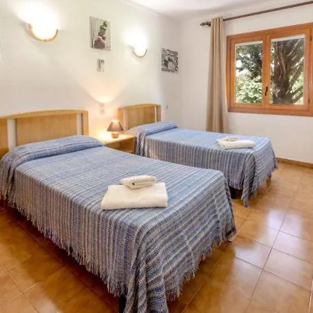 Sleeps 6 With Pool Air Con And Wifi Villa