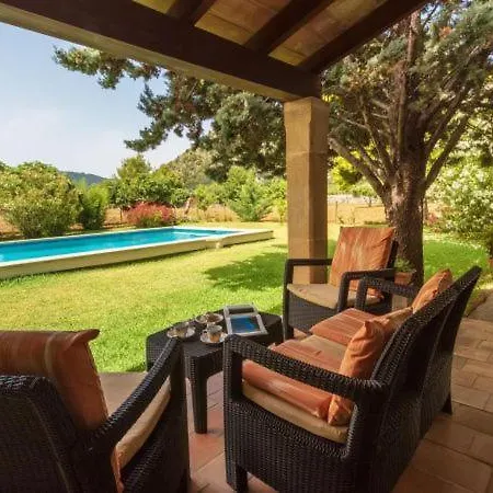 Villa Sleeps 6 With Pool Air Con And Wifi