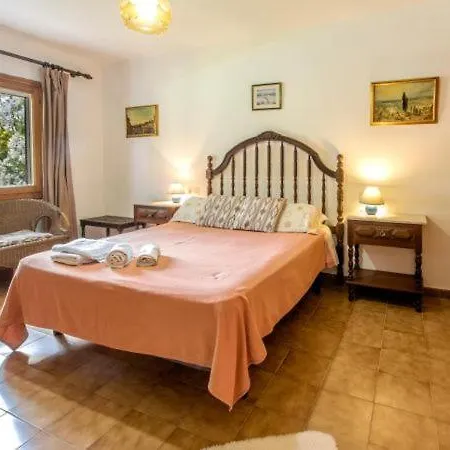 Sleeps 6 With Pool Air Con And Wifi Villa Pollenca